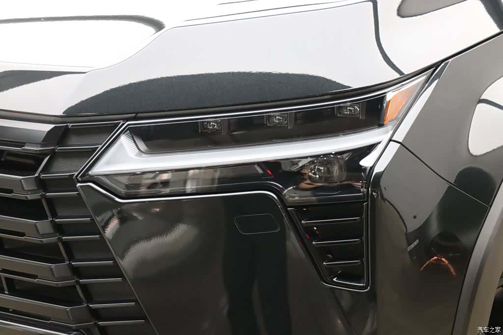 Lexus GX, 2025 24