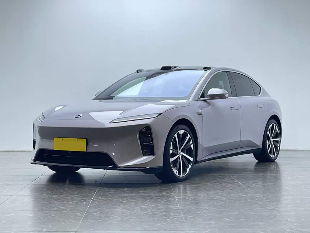 NIO ET5
