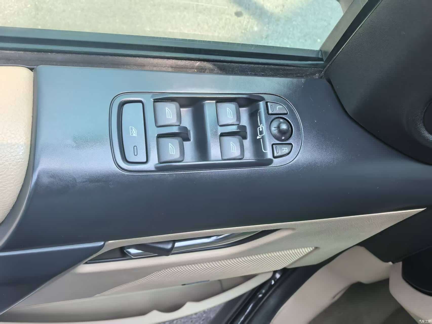 Land Rover Si4, 2012 10