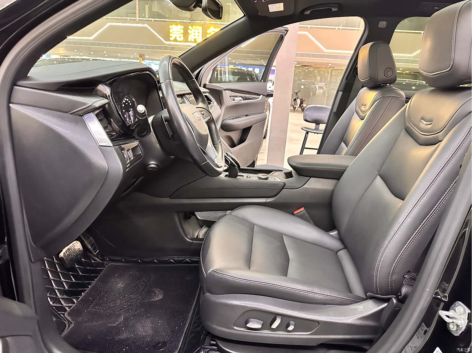 Cadillac XT6, 2022 11