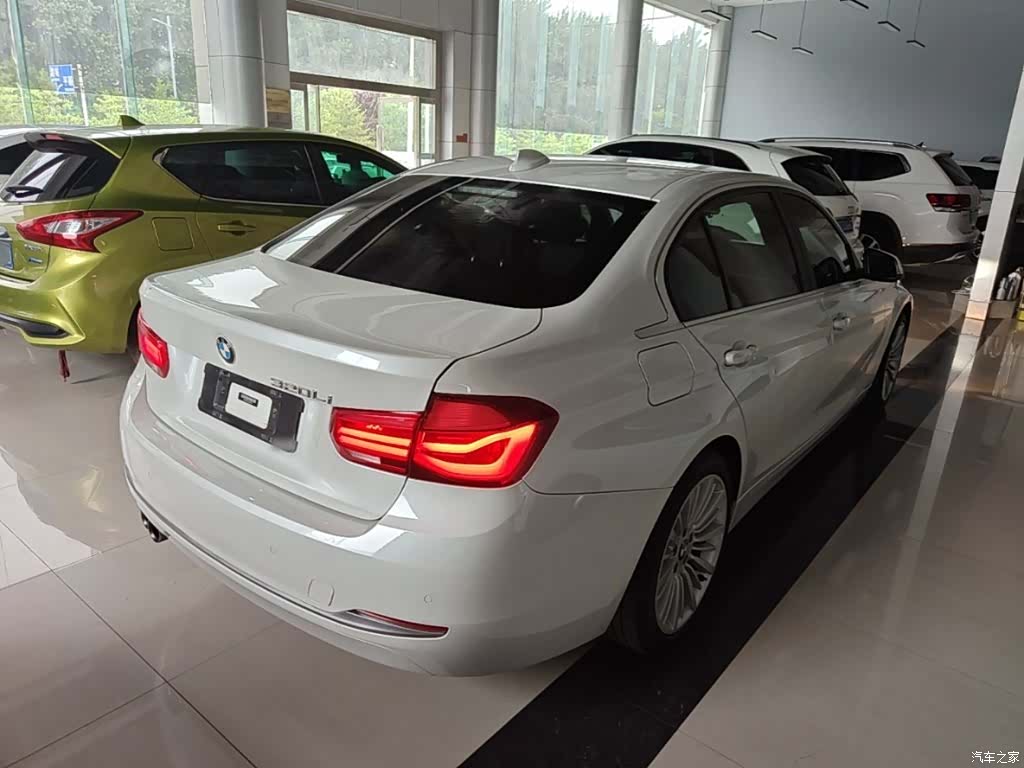 BMW 3 Series, 2018 7