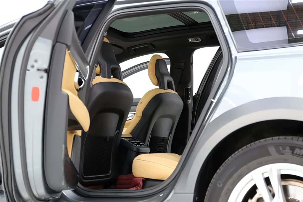 Volvo V90, 2017 6