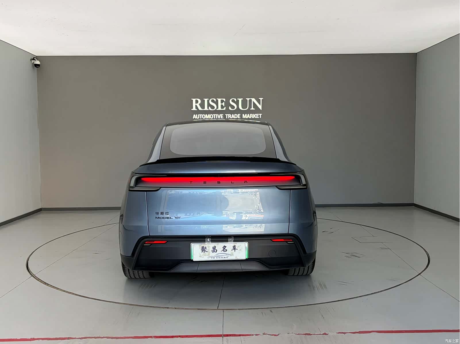 Tesla Model Y, 2026 13