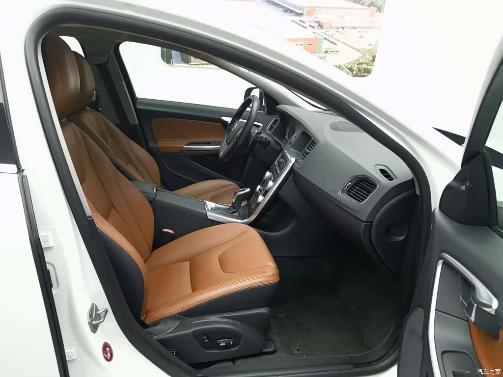 Volvo S60, 2015 23