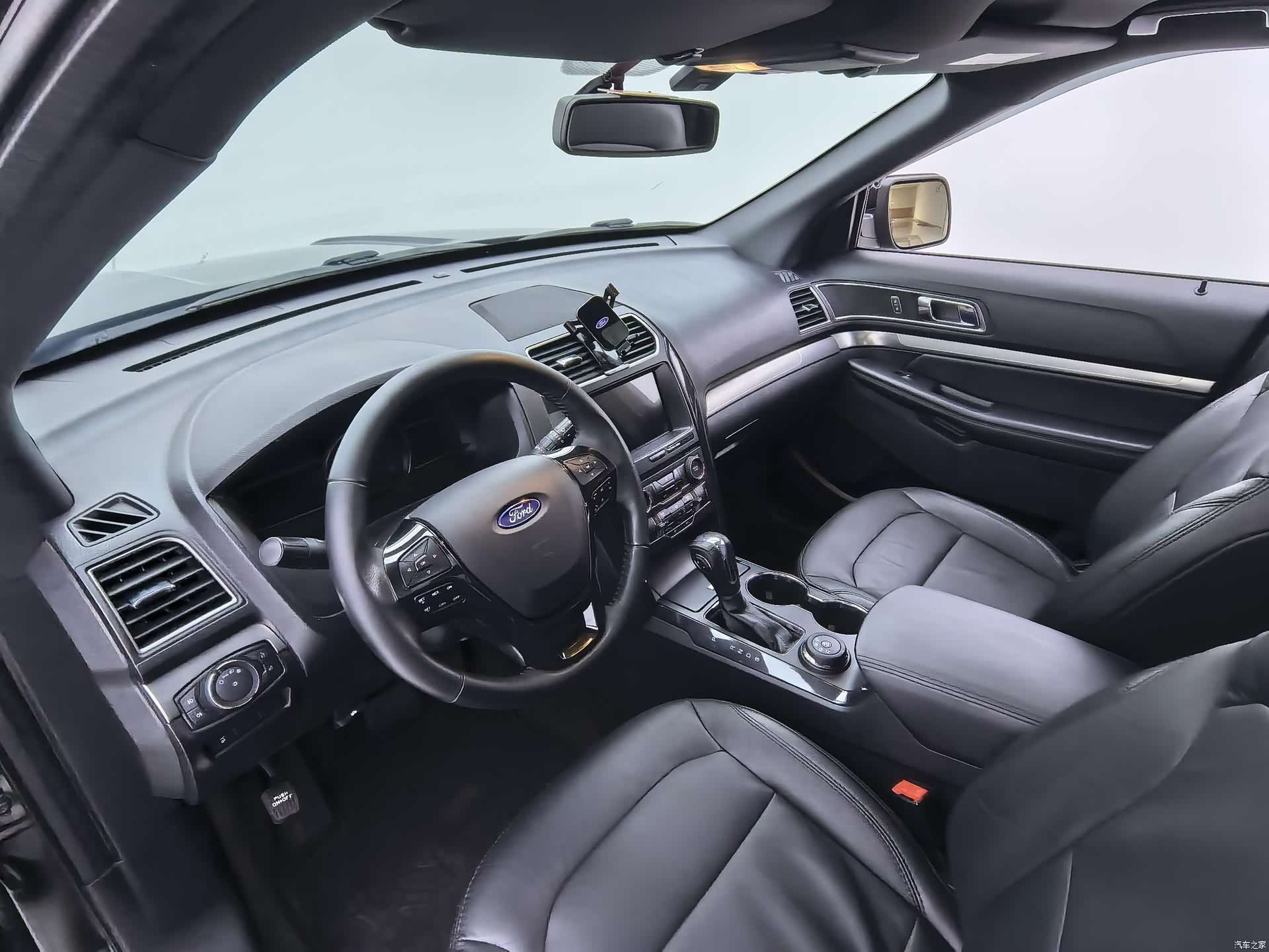 Ford Explorer, 2019 15