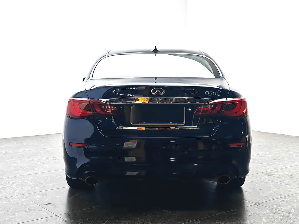 Infiniti Q70 Infiniti Q70