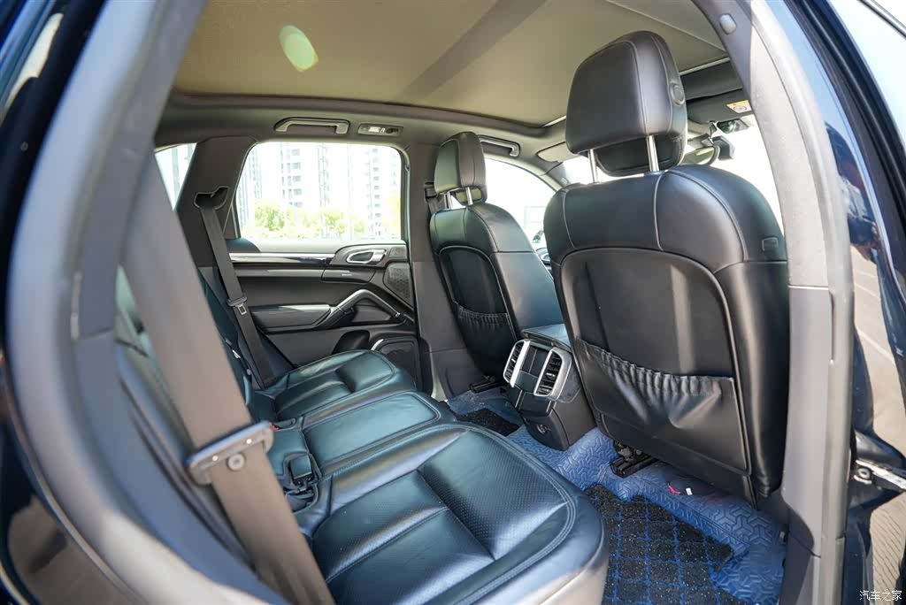 Porsche Cayenne, 2017 9