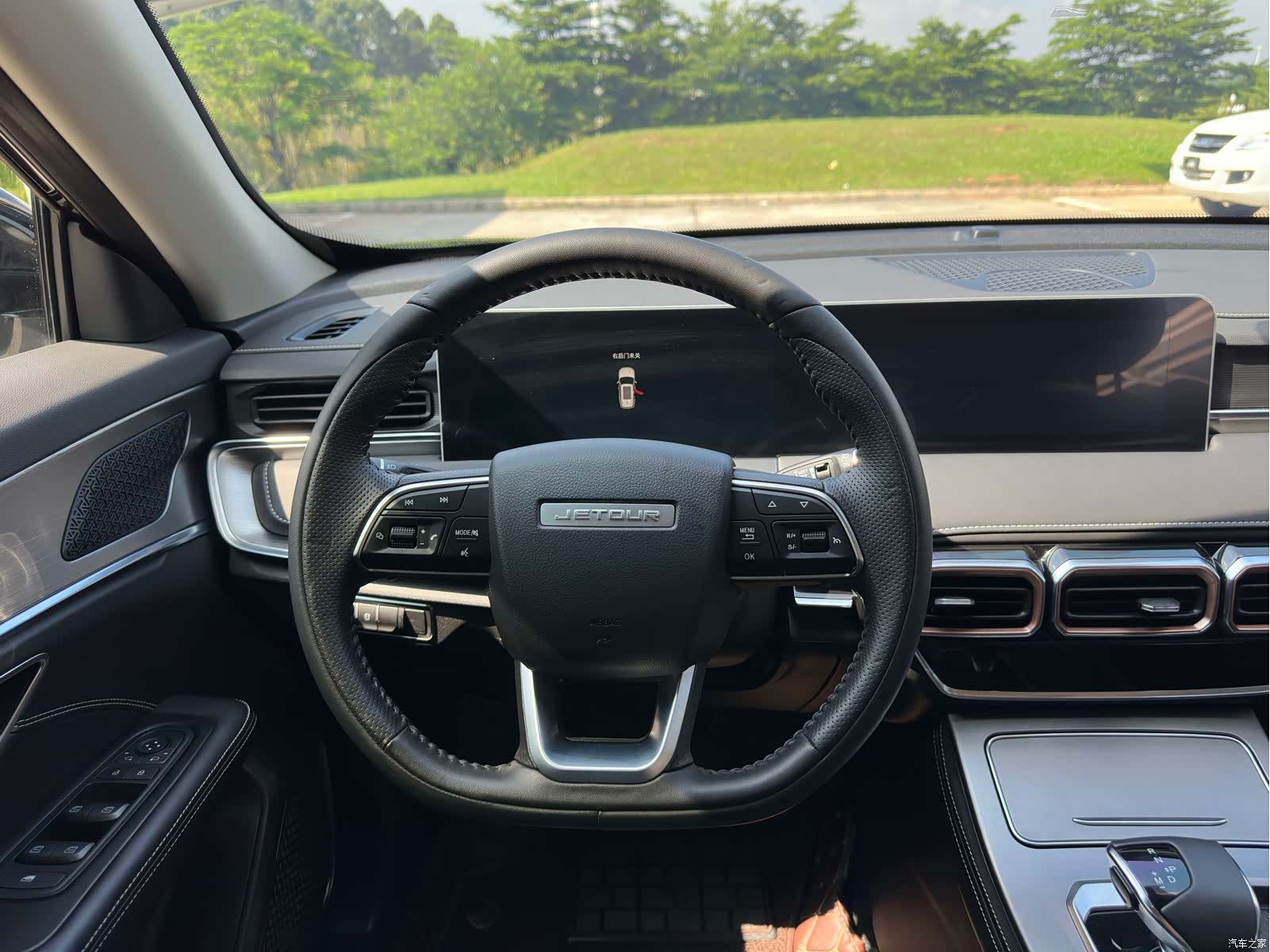Jetour X70, 2023 10