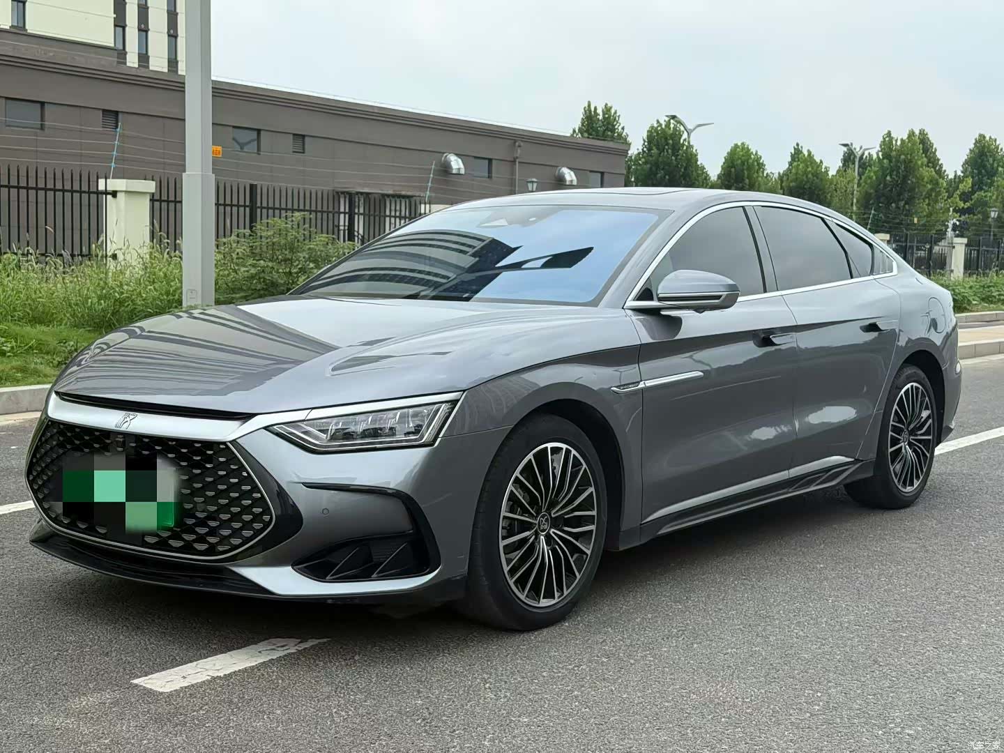 BYD Han, 2023 1