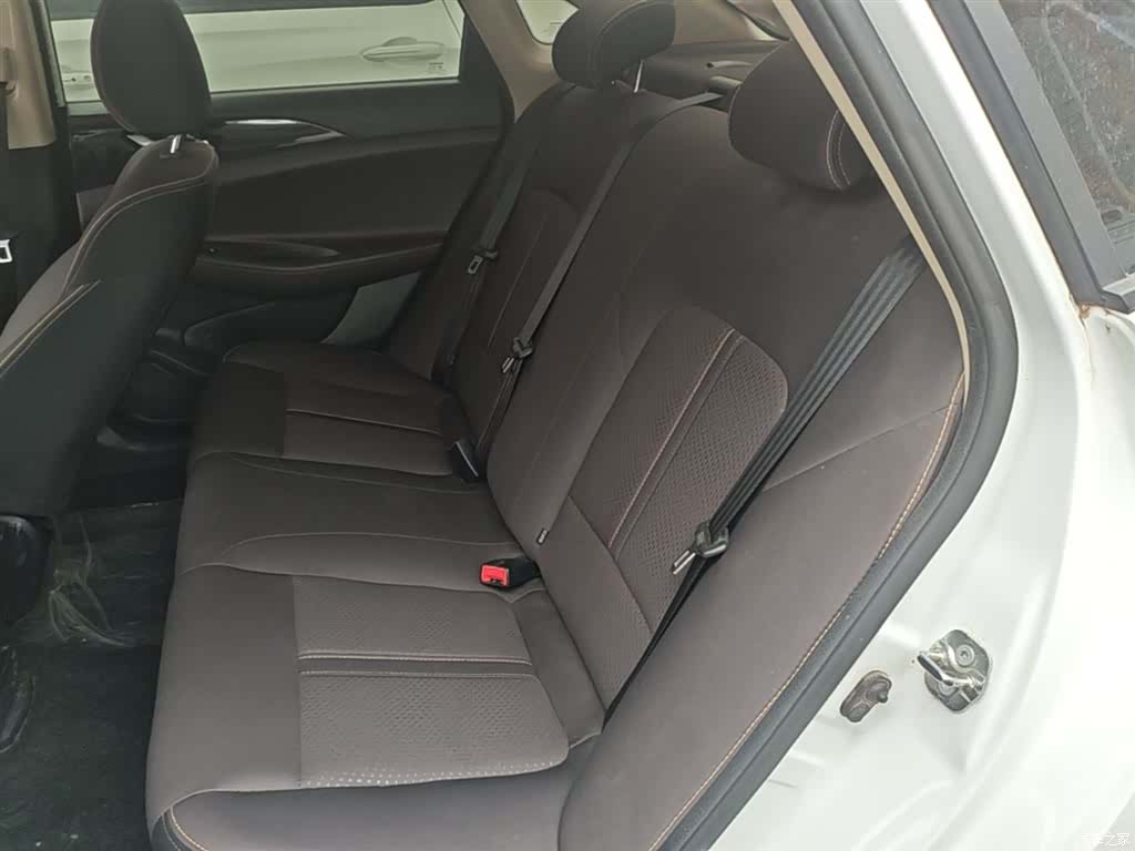 Changan Eado, 2019 17
