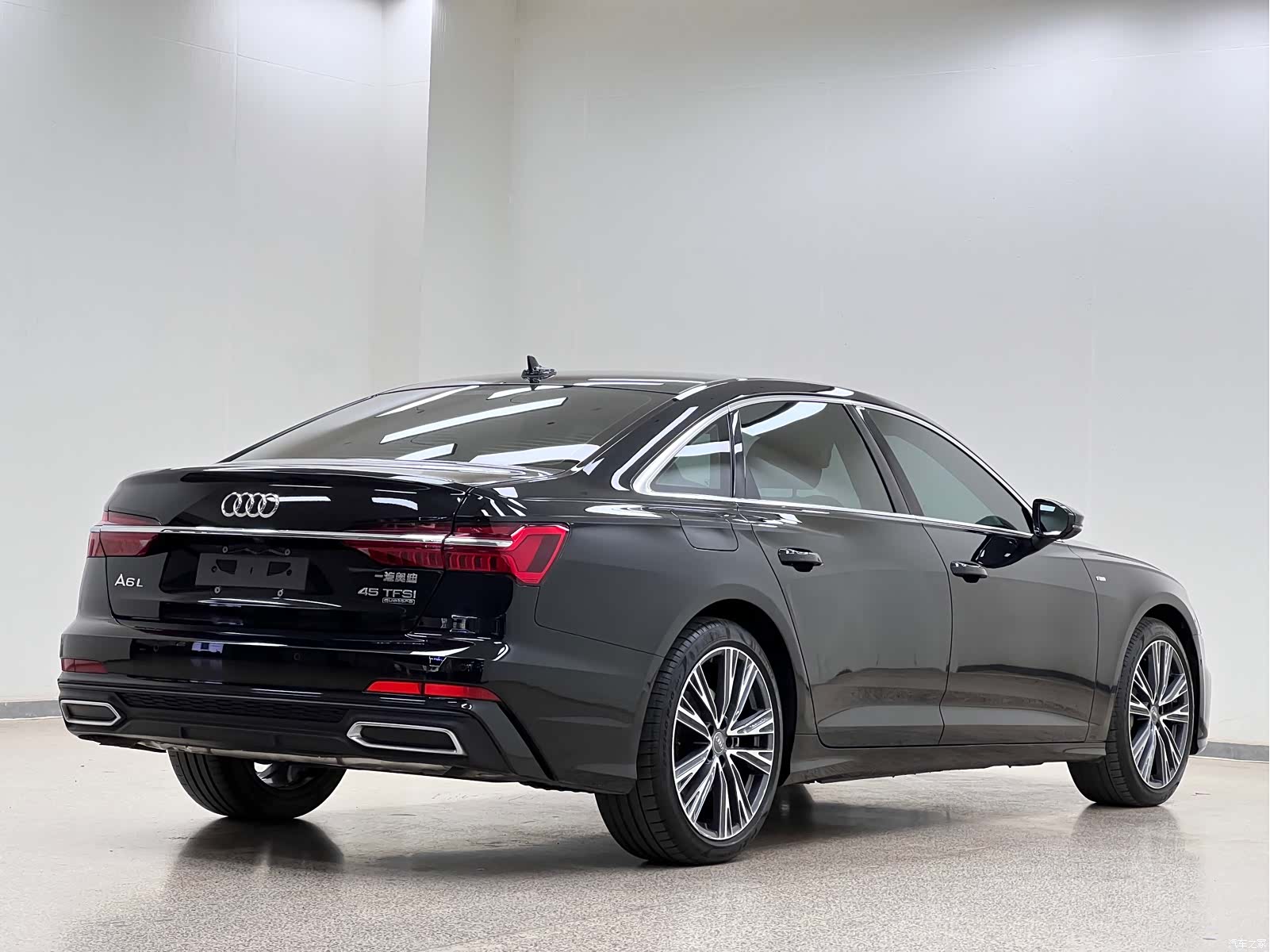 Audi A6L, 2021 4