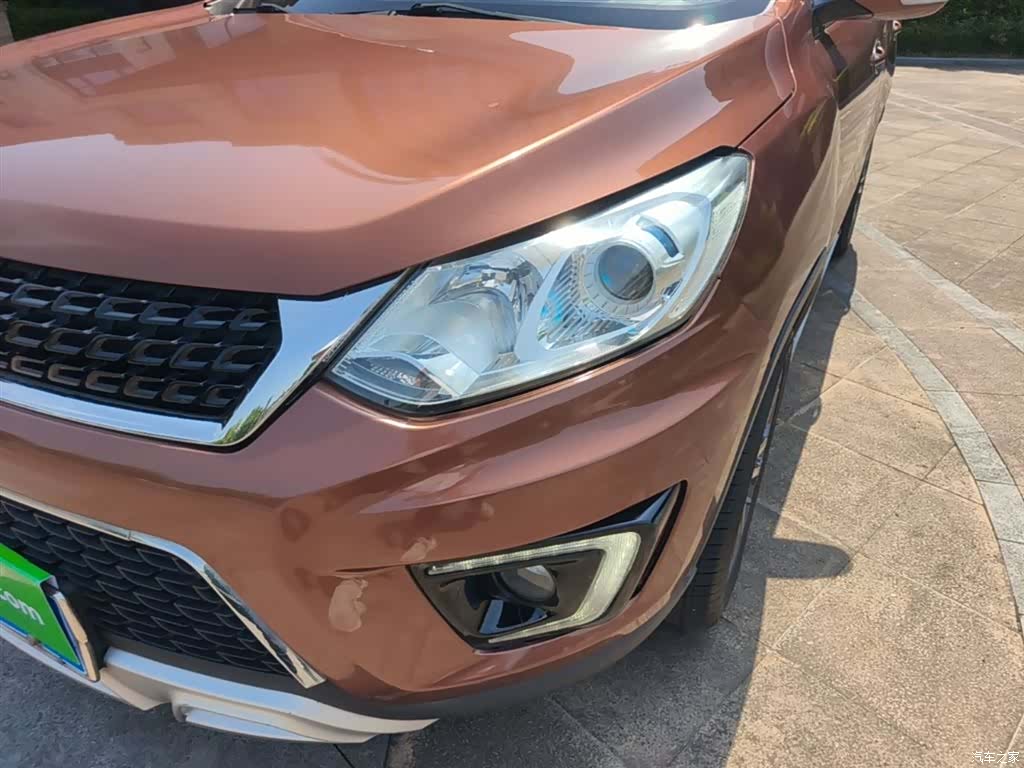 BAIC X35, 2017 24