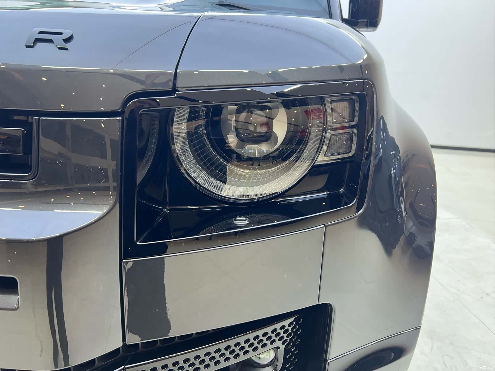 Land Rover Defender, 2025 7