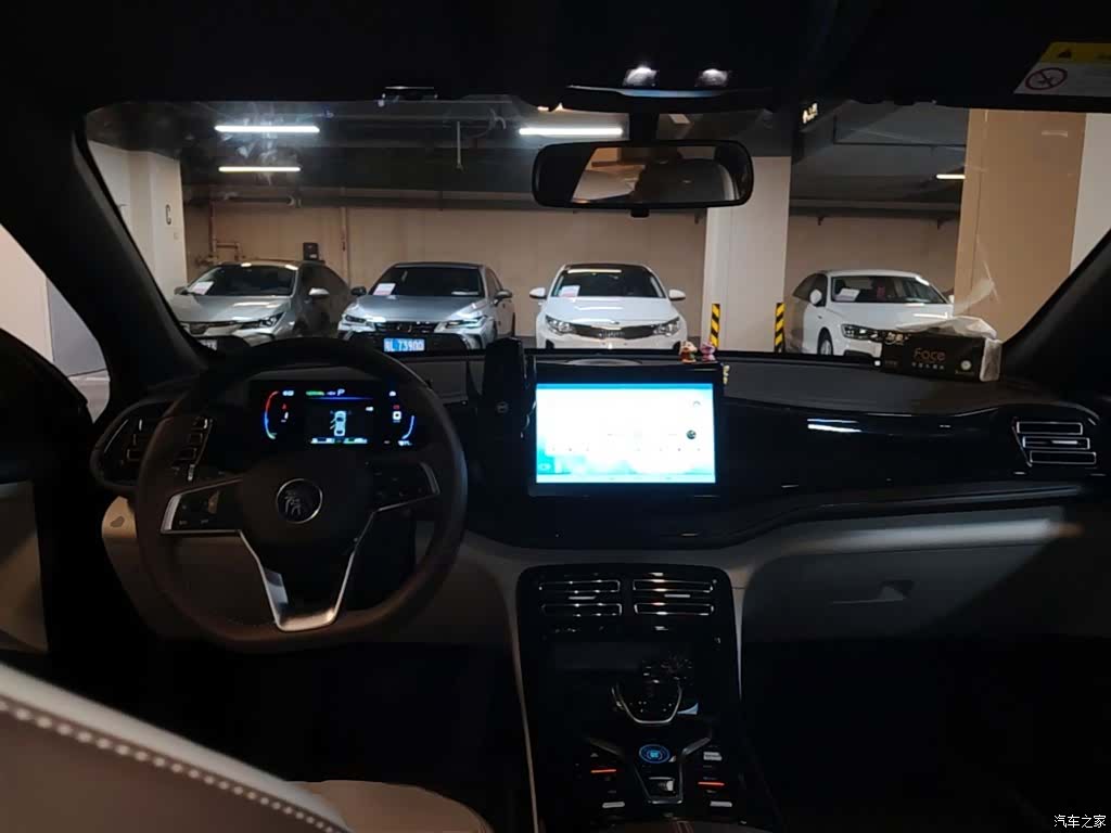BYD Qin, 2025 10