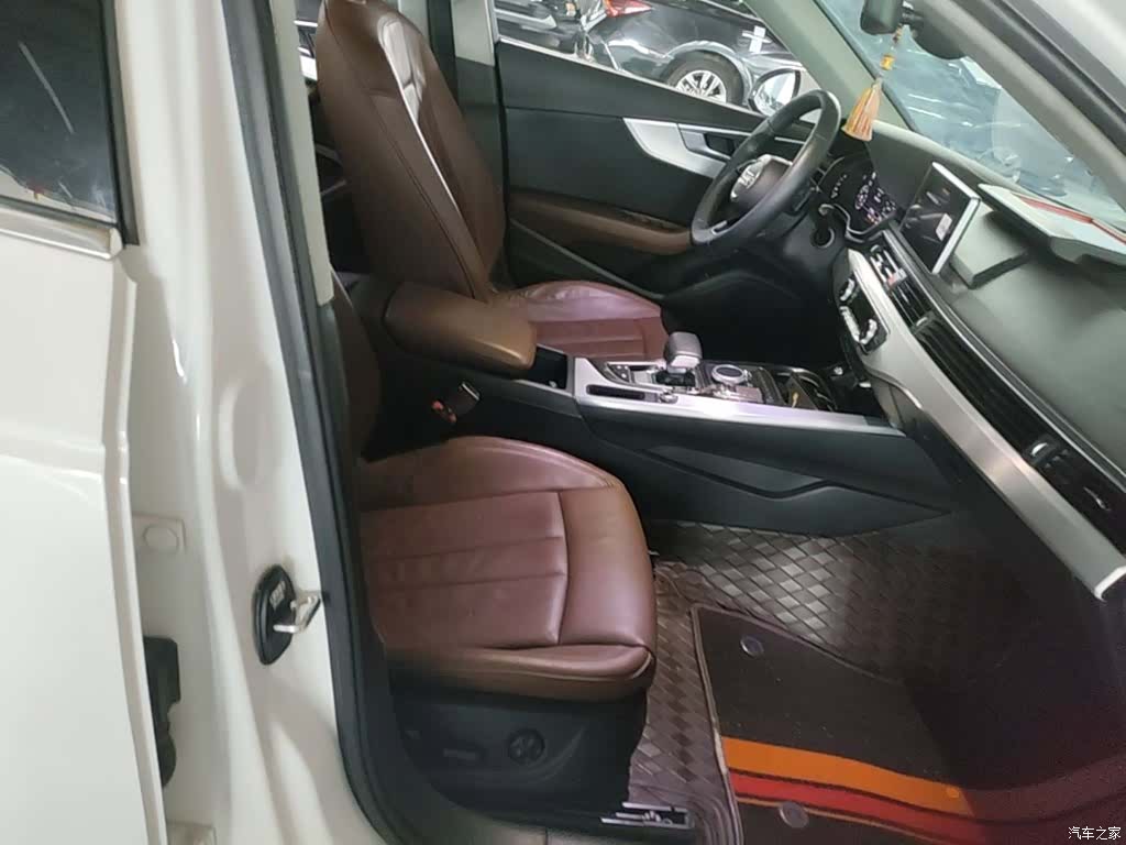 Audi A4L, 2018 25