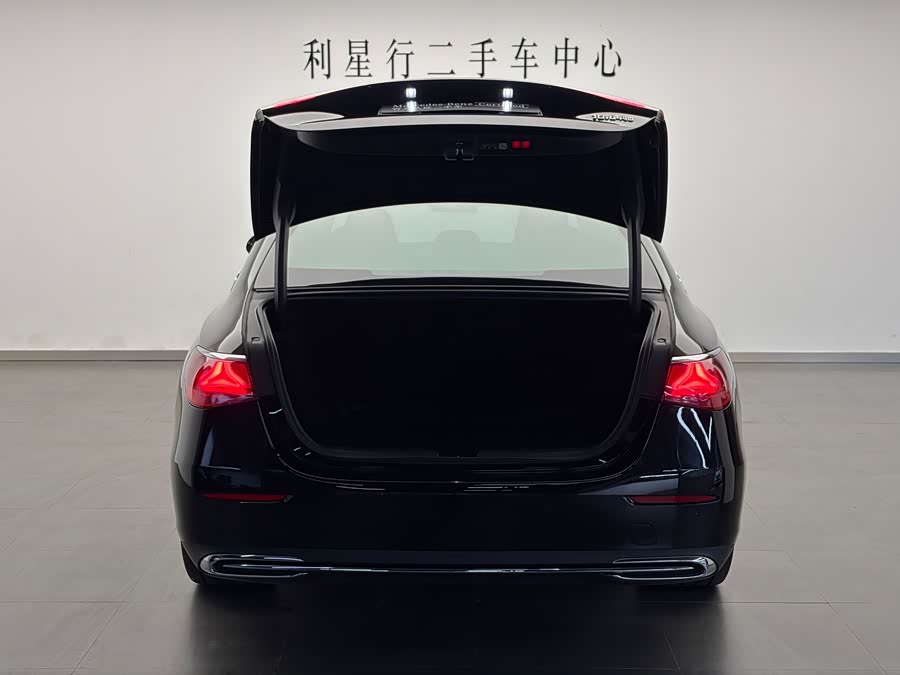 Mercedes-Benz E-Class 2024, фото 22
