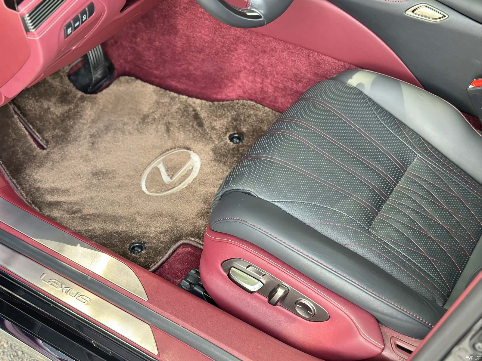 Lexus LS, 2021 20