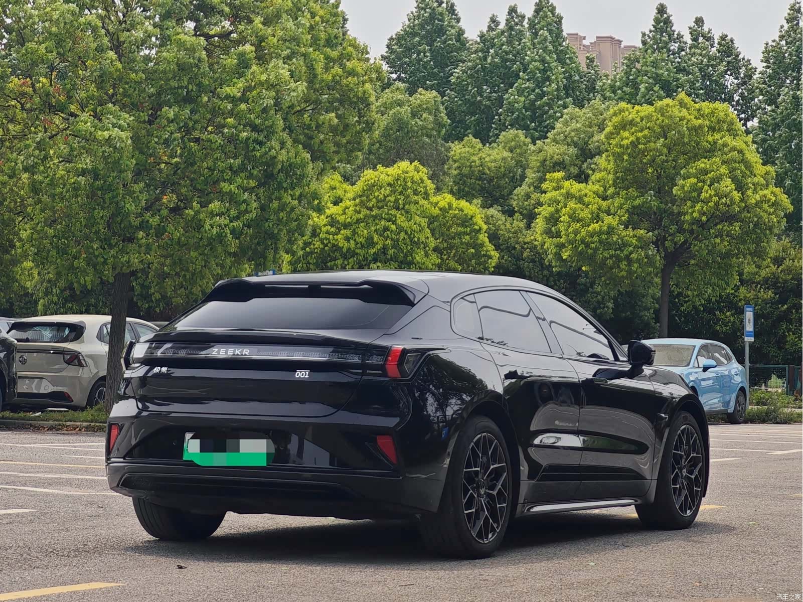 Zeekr 001, 2024 9