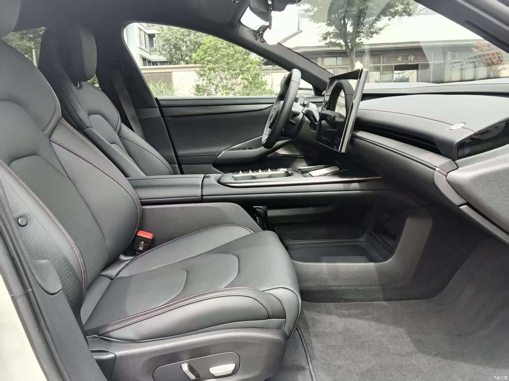 Xiaomi SU7, 2024 все фото
