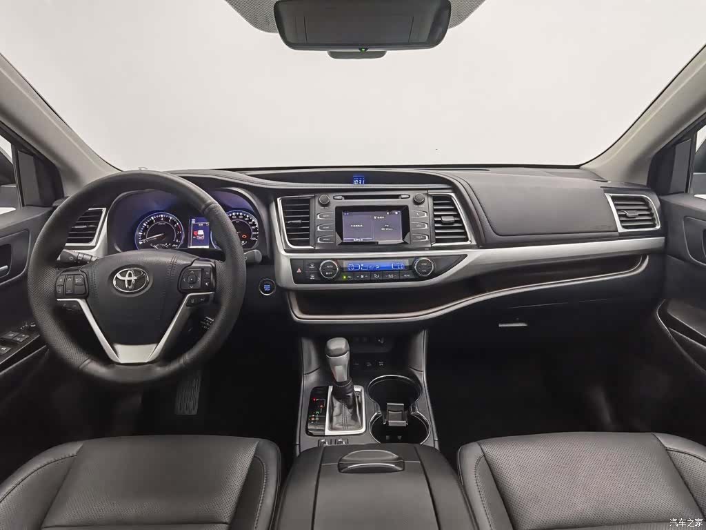 Toyota Highlander, 2020 все фото