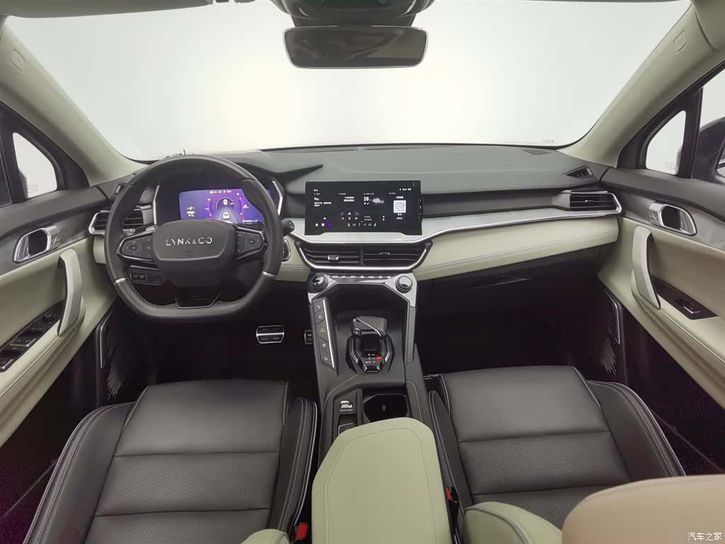 Lynk & Co 02, 2022 все фото