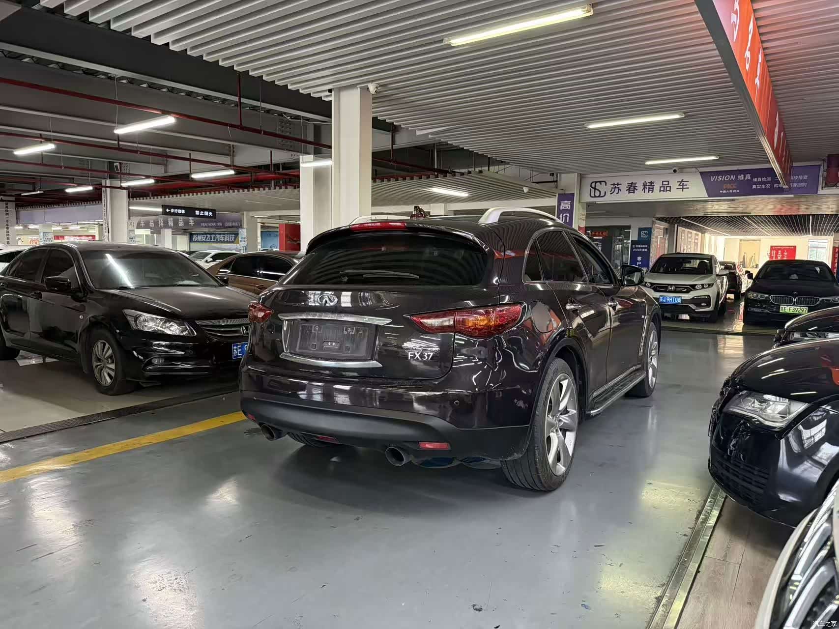 Infiniti FX37, 2012 9