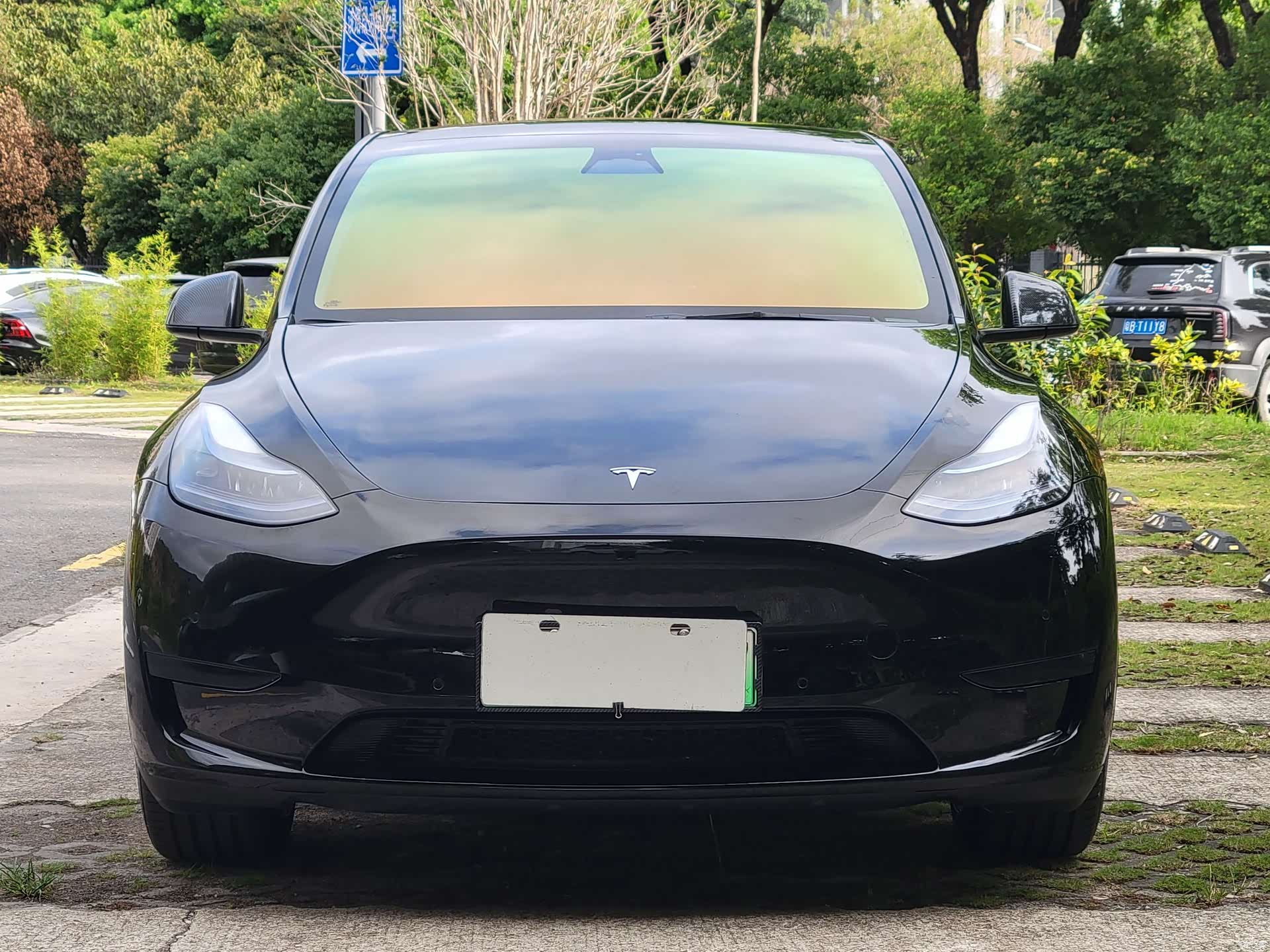 Tesla Model Y, 2023 2