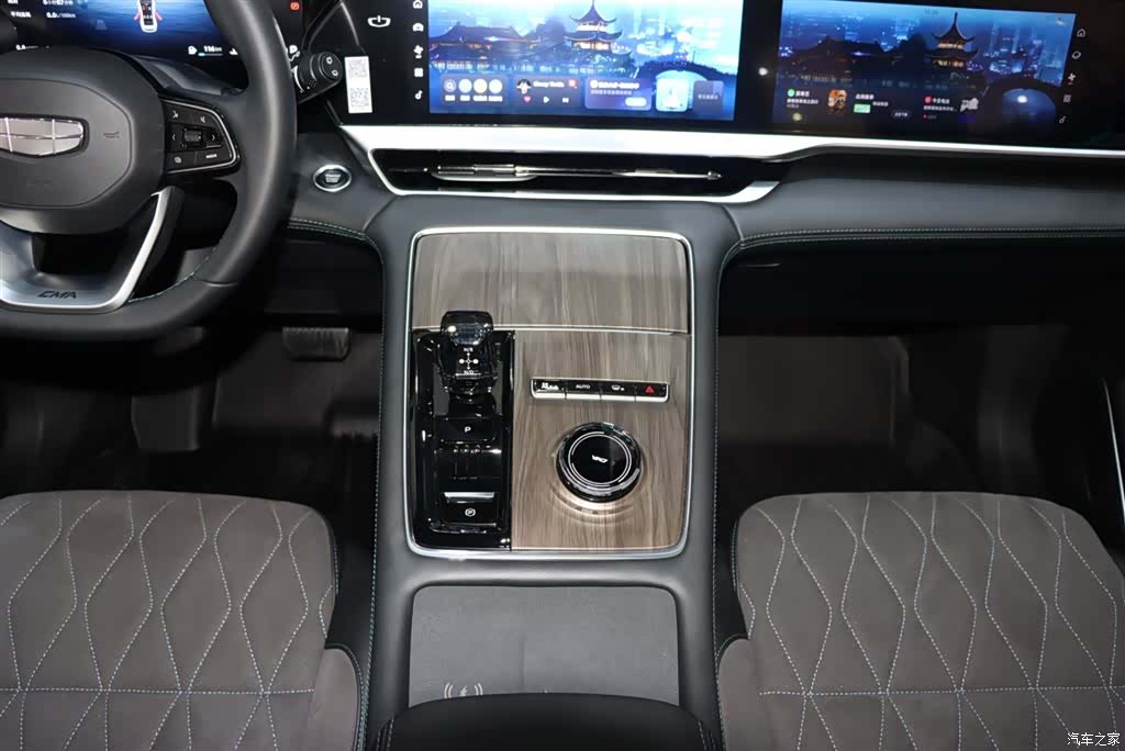Geely Xingyue L, 2025 14