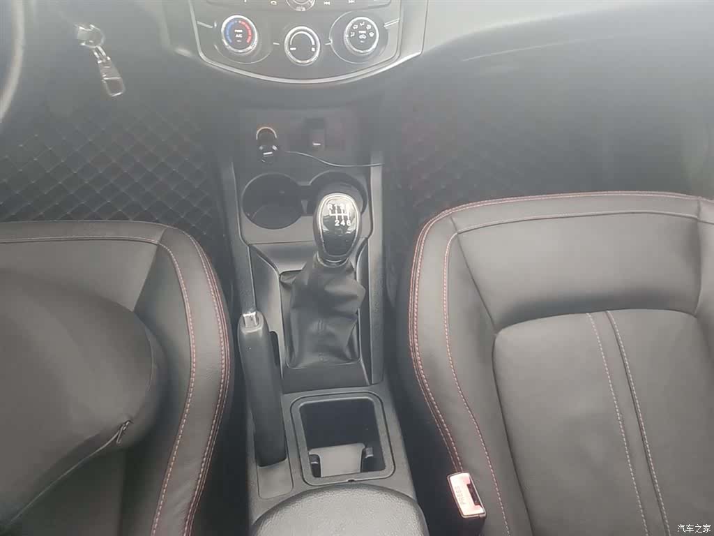 Landwind X5, 2015 14