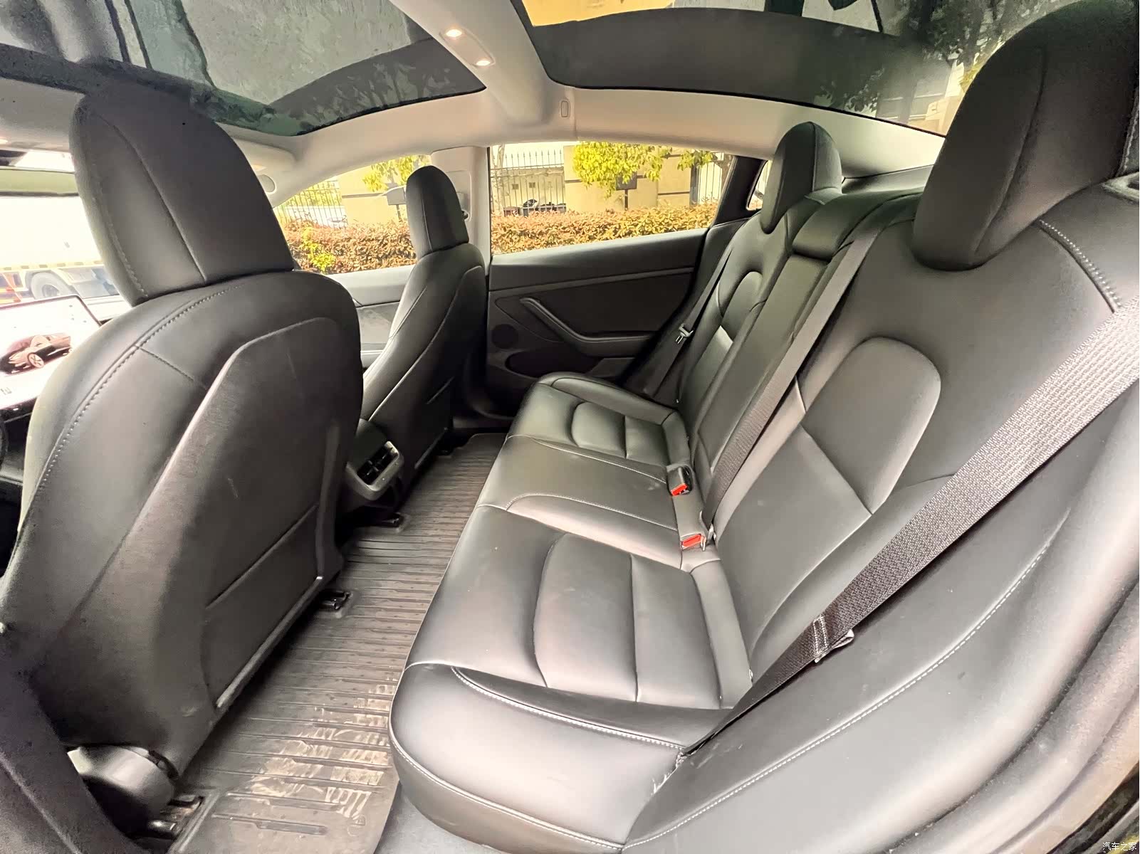 Tesla Model 3, 2023 6