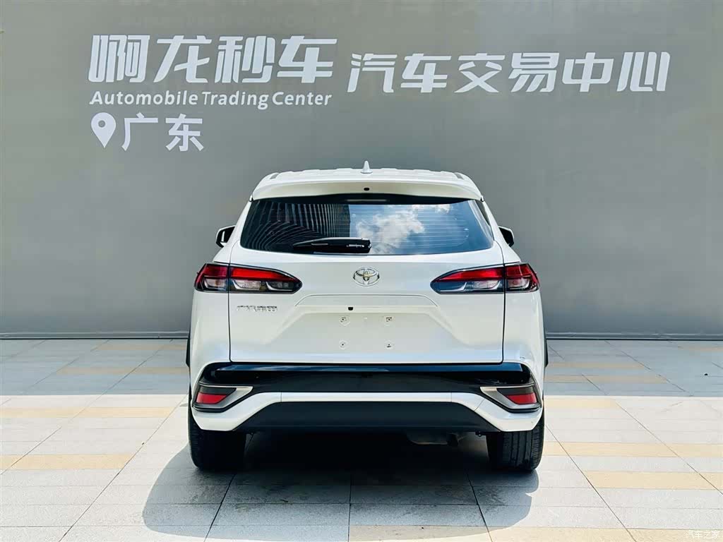 Toyota Frontlander, 2023 все фото
