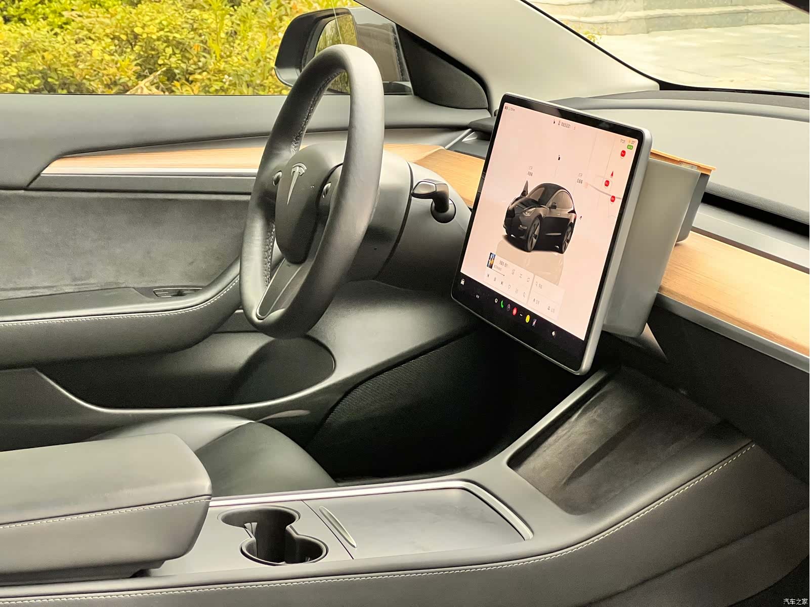 Tesla Model 3, 2023 12
