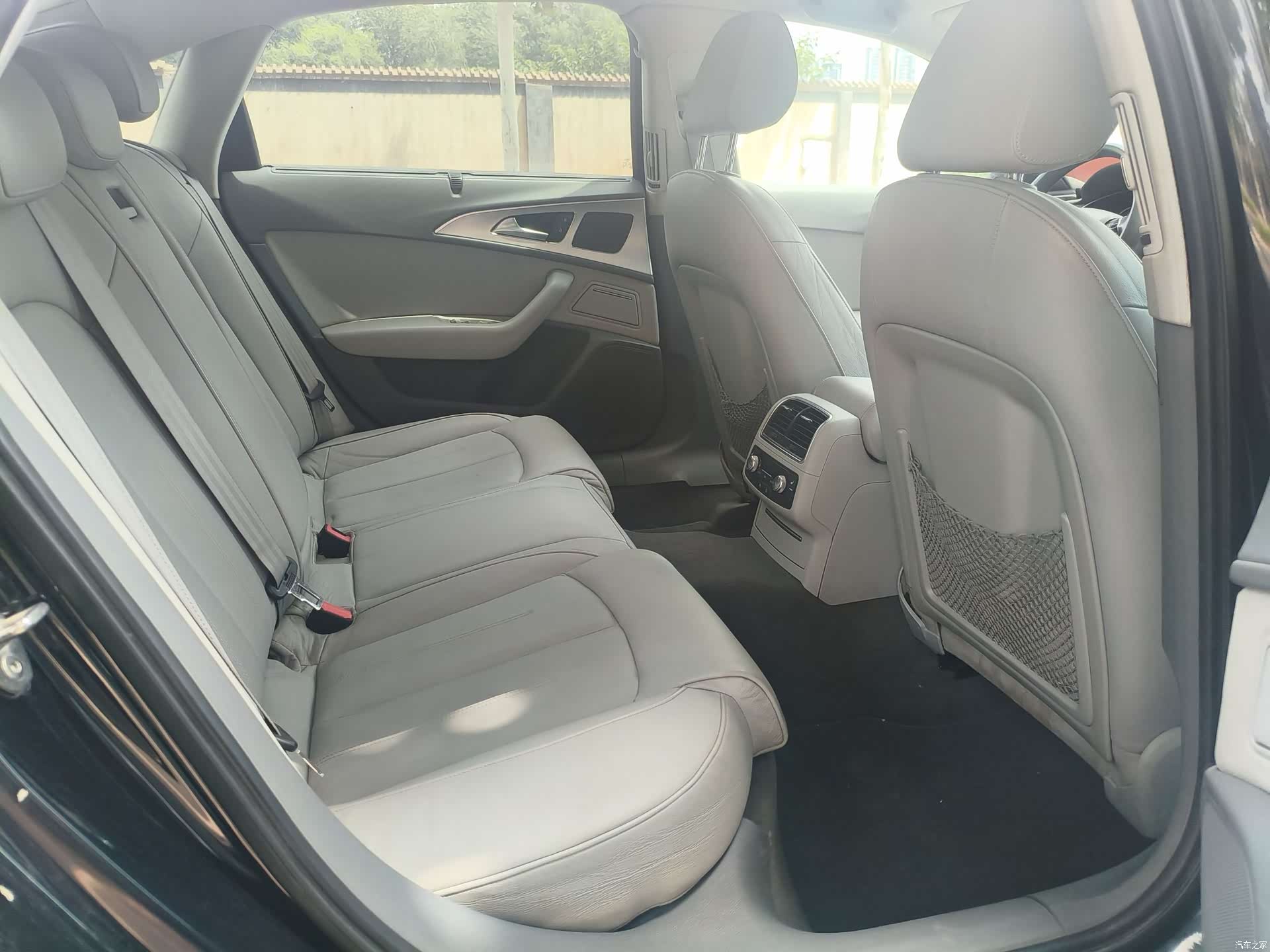Audi A6L, 2013 8