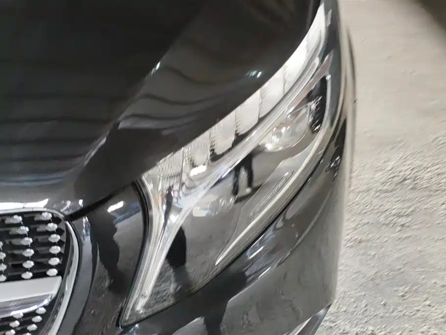 Mercedes-Benz V-class Mercedes-Benz V-class