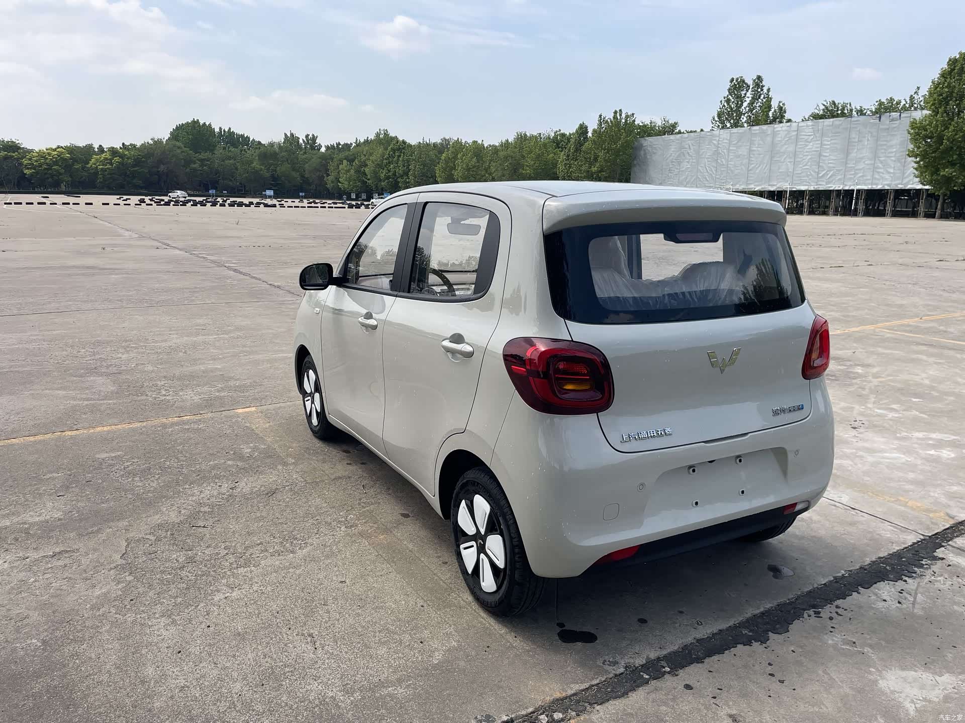 Wuling MINIEV, 2026 7