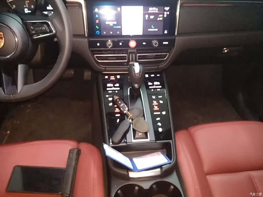 Porsche Macan, 2025 14