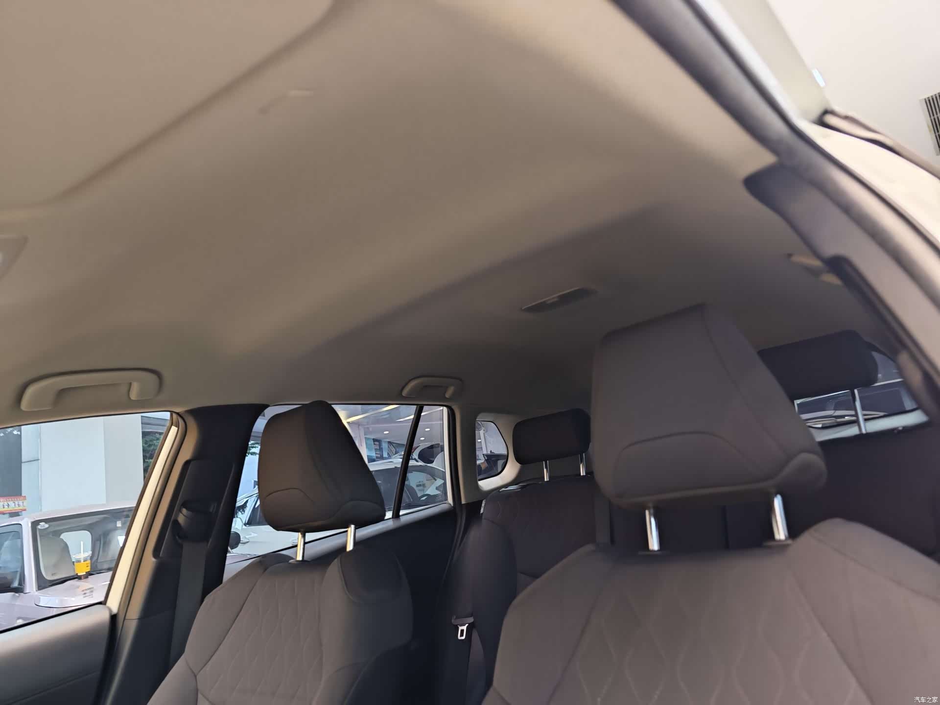 Toyota Corolla, 2023 12
