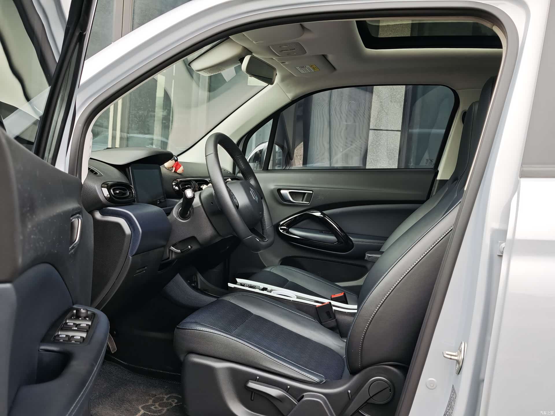 Leapmotor T03, 2022 4