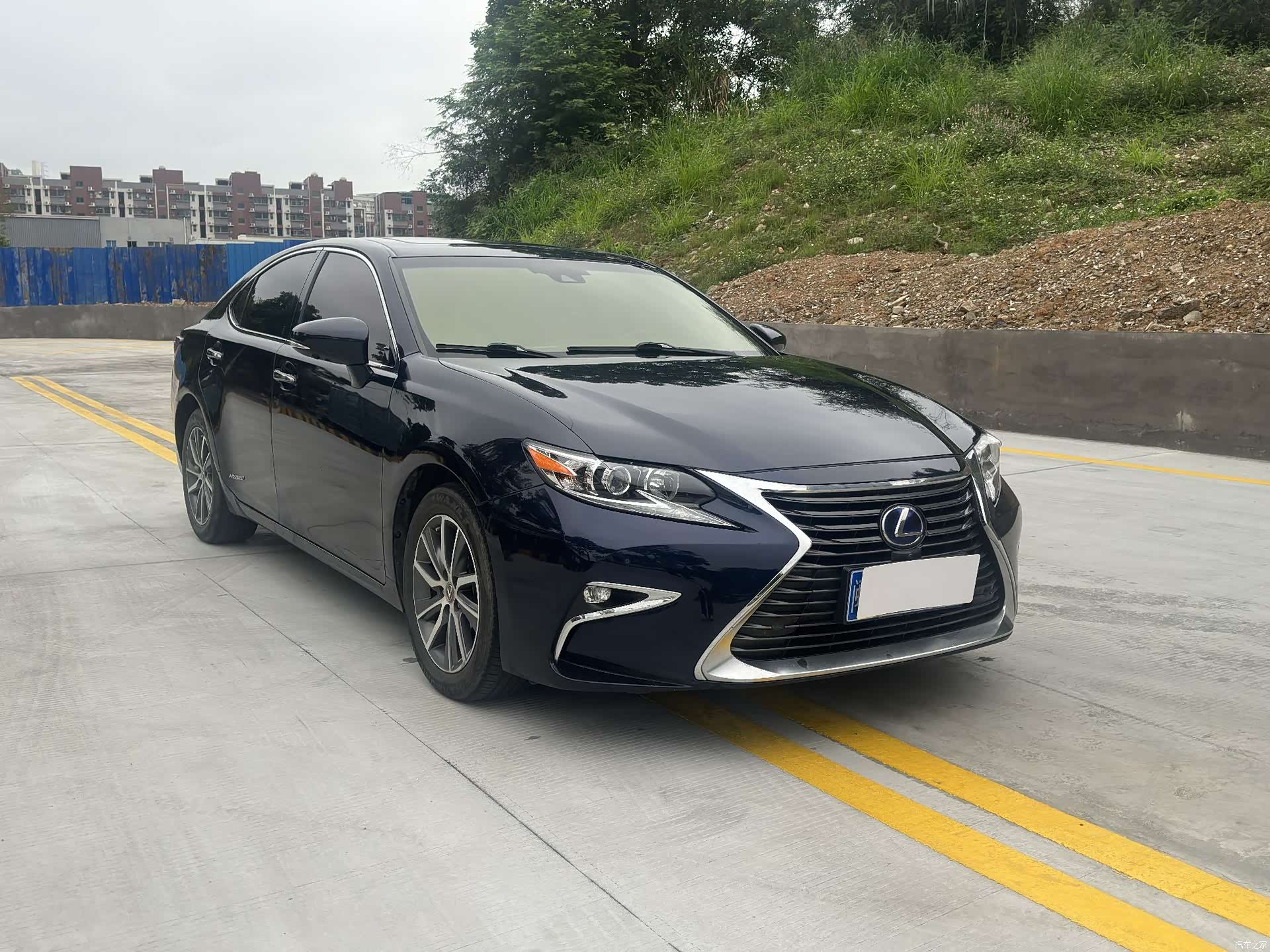 Lexus ES, 2018 3