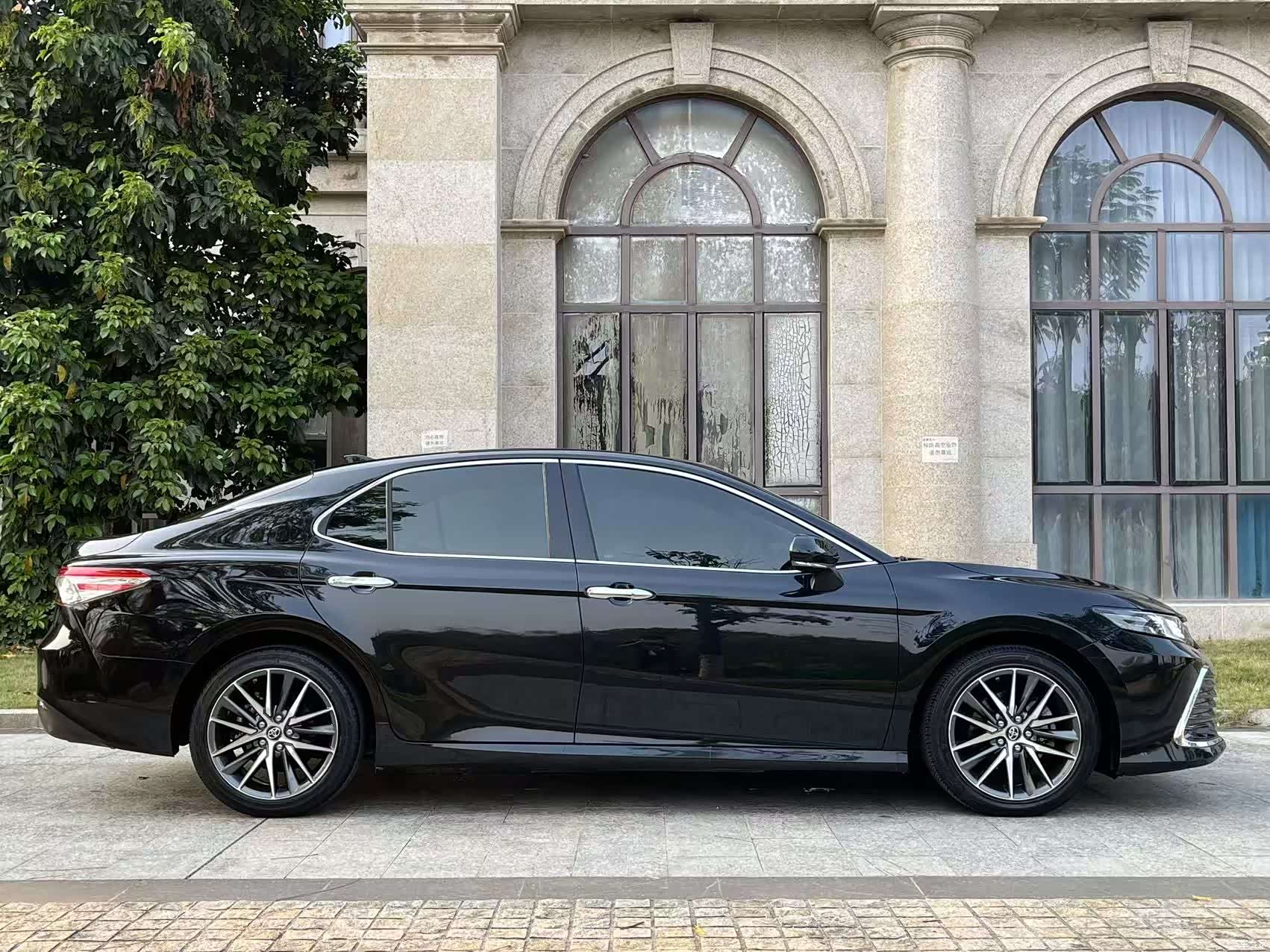 Toyota Camry, 2022 все фото