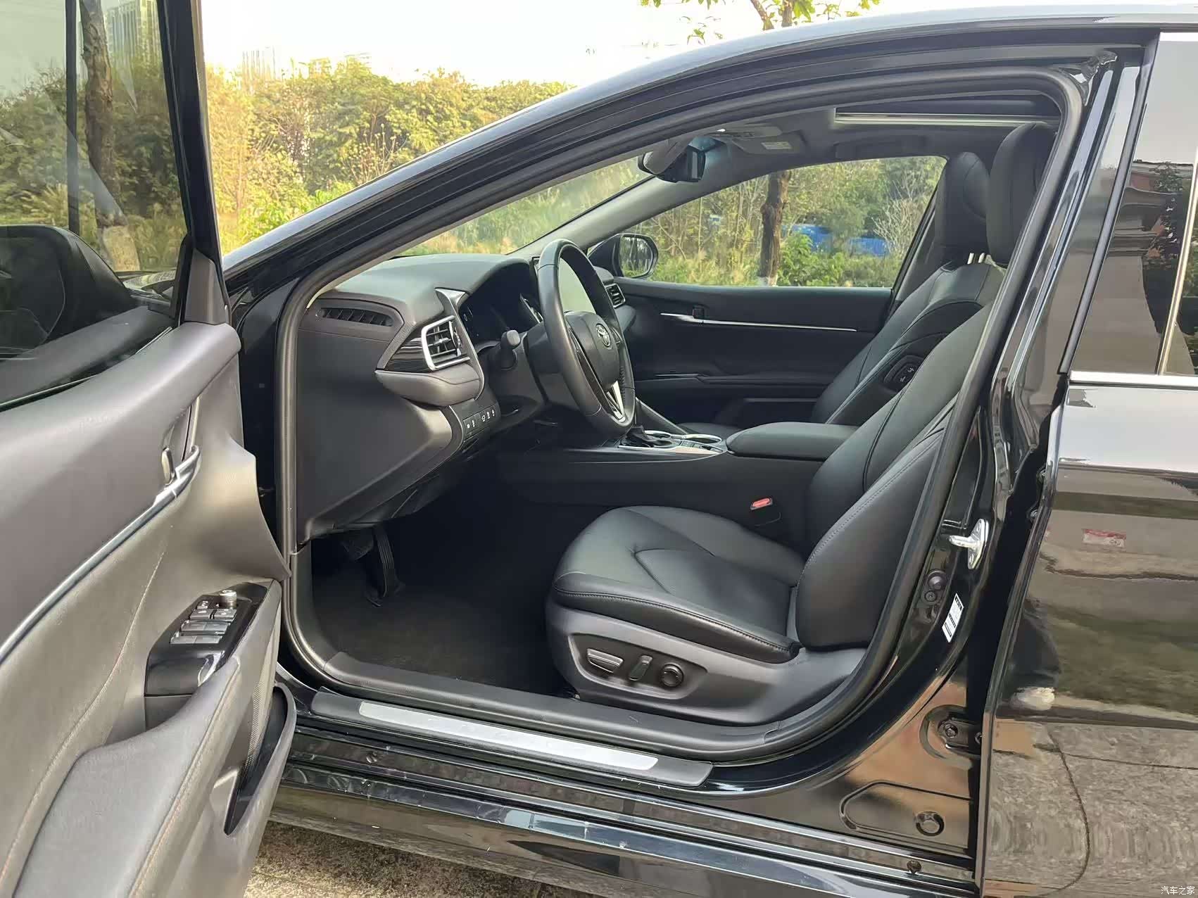Toyota Camry, 2022 10