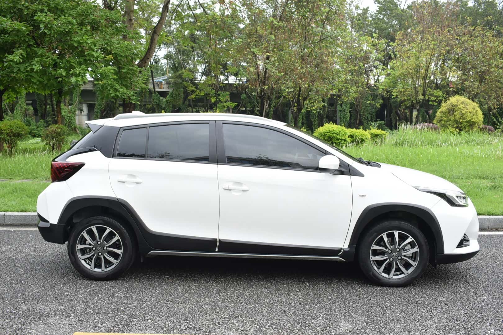 Toyota YARiS L, 2023 7