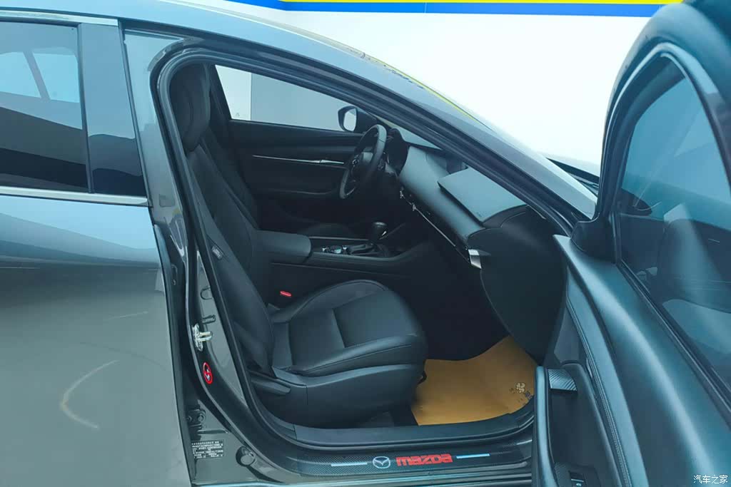 Mazda Mazda3, 2024 8