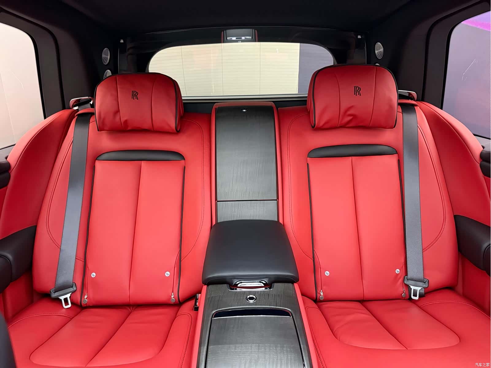 Rolls-Royce Cullinan, 2020 23