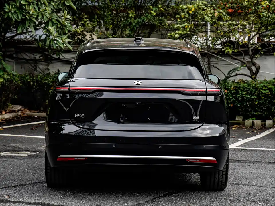 NIO ES6