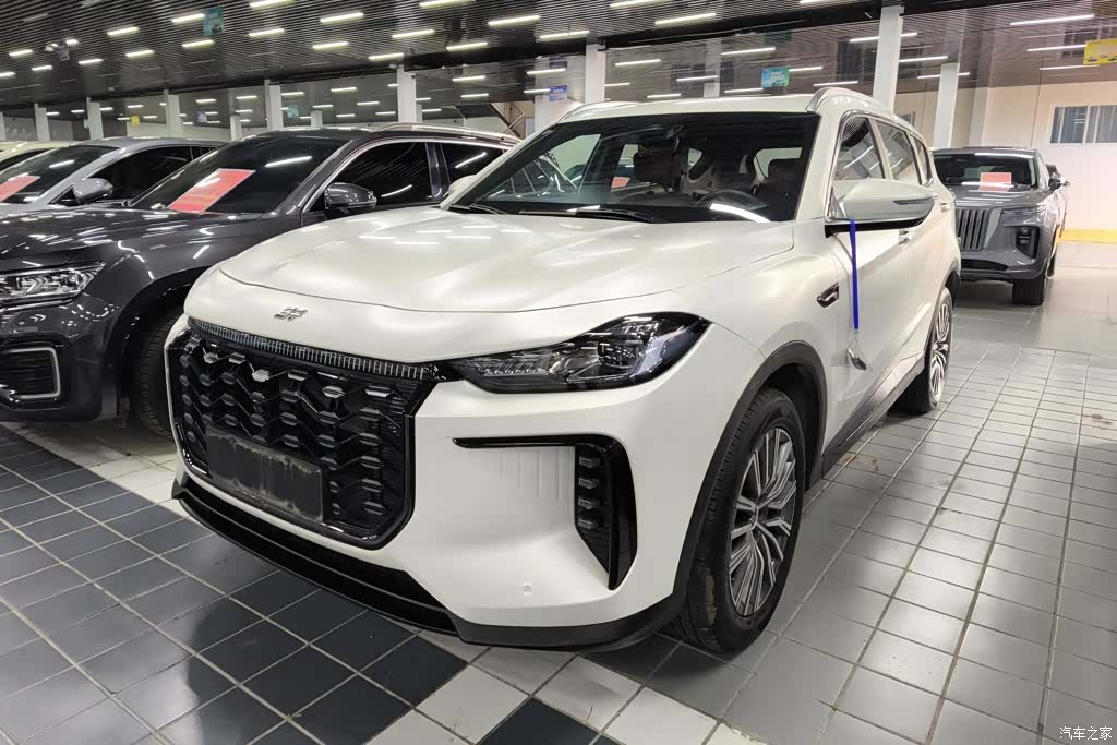 Jetour X70, 2025 1