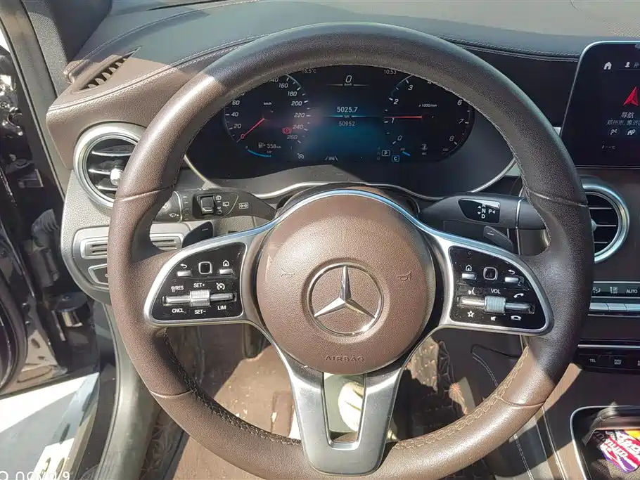 Mercedes-Benz GLC Mercedes-Benz GLC