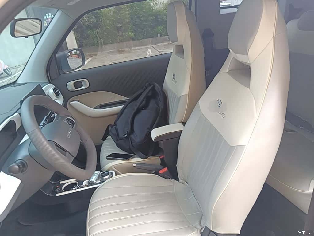 Geely Panda, 2025 15