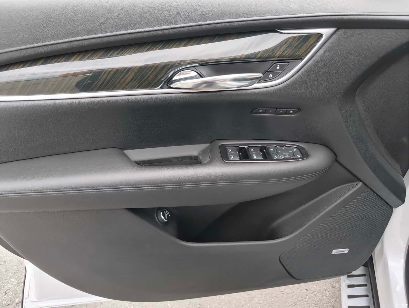 Cadillac XT5, 2017 10