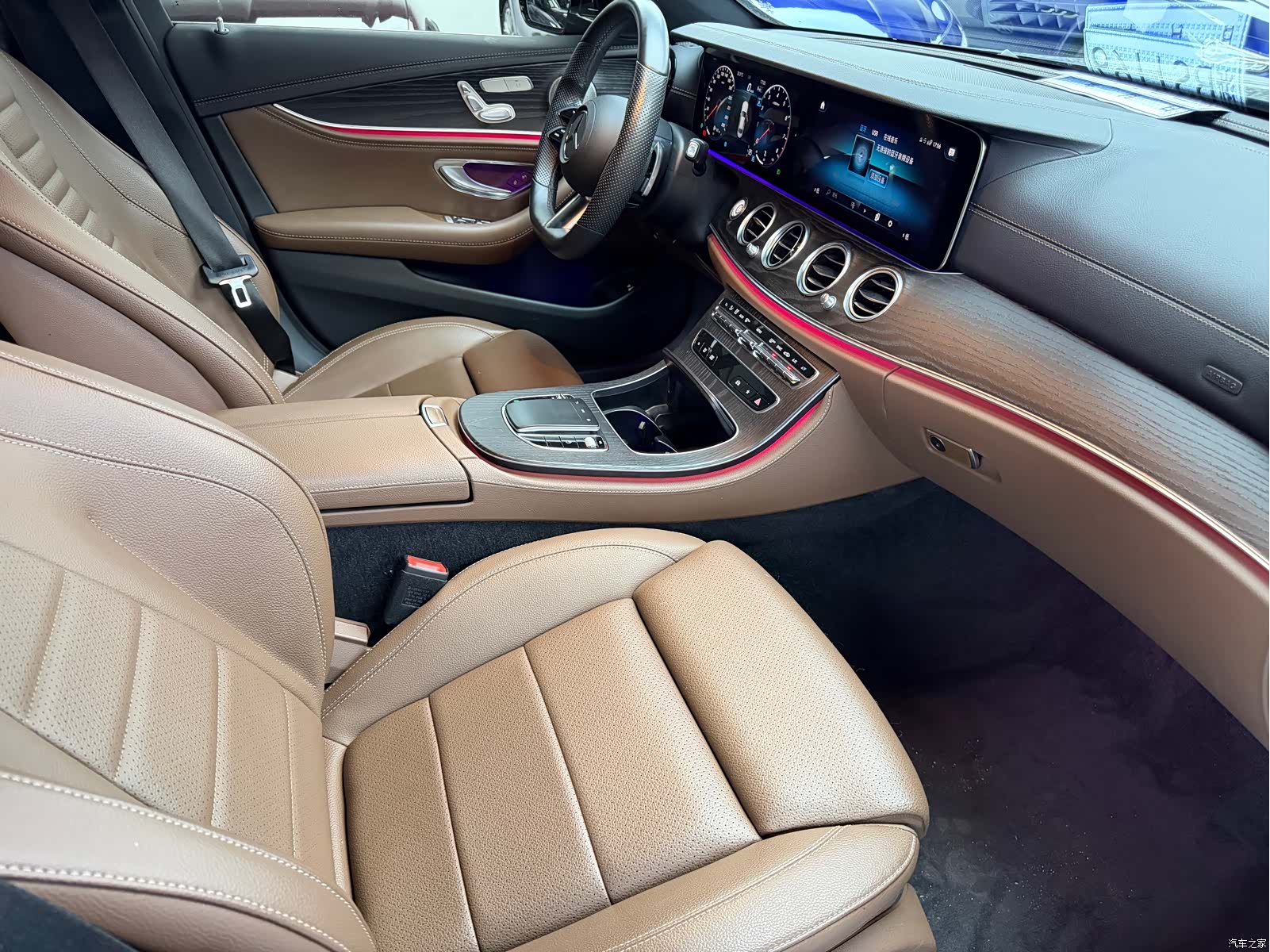 Mercedes-Benz E-Class, 2022 12
